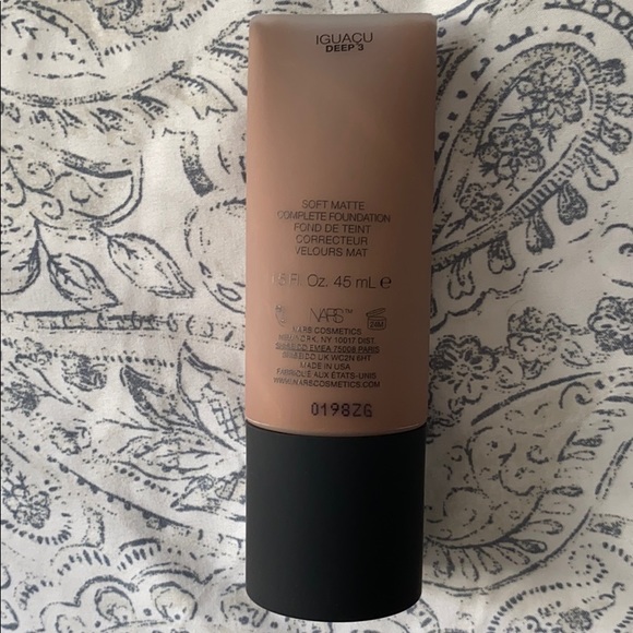 Nars brand new foundation - Picture 2 of 2
